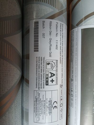 Home clear out : Sublime wallpaper x 3 rolls in grey/Rose gold