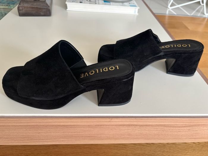 Spanish designer suede black platform sandals NEW