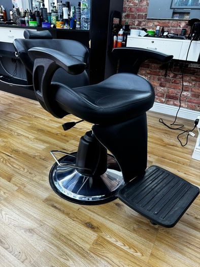 Barber/Hairdresser Chairs - Set of 3