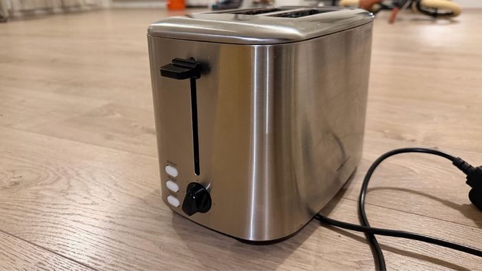 Morphy Richard's toaster and kettle set