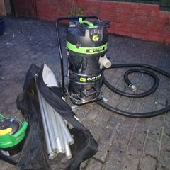 Gutter Vacuum cleaner and wash reach system