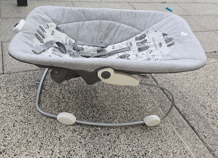 joie bouncer with vibration setting