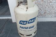 Patio gas bottles (full)