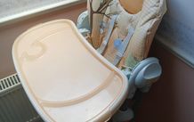 Chicco Polly 2-in-1 Highchair (Orange Wood Friends Pattern)