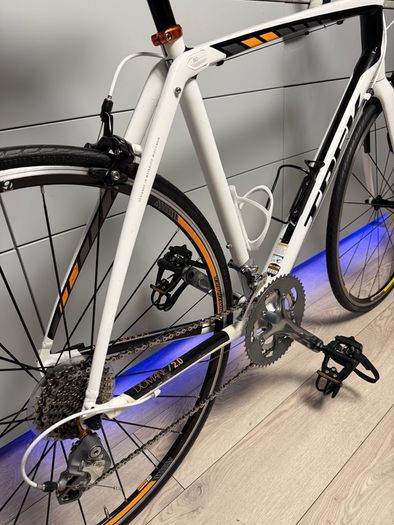 TREK Domane 2.0 Road Bike