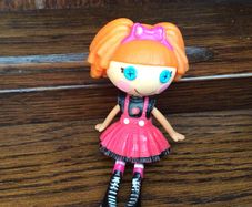 Mini La La Loopsy Doll Bea Spells a Lot