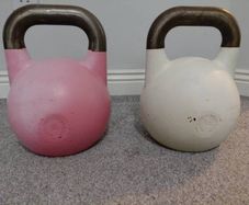 2 x Competition kettlebells
