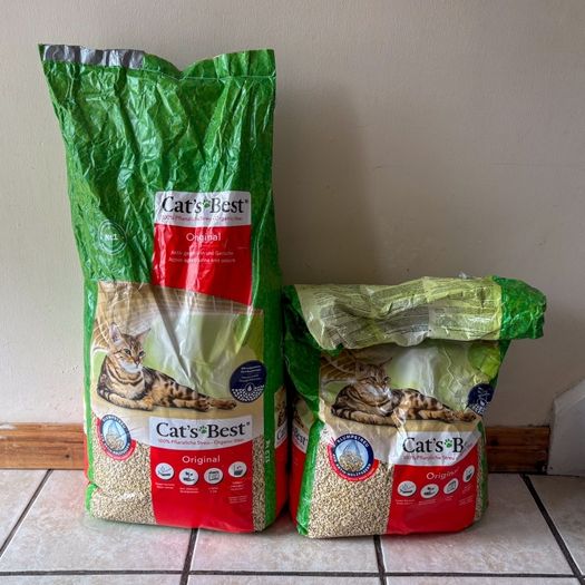 23.5 KG of Cats Best Original Organic  Wood Granule  Clumping Cat Litter