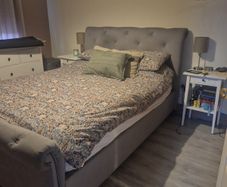 King size bed