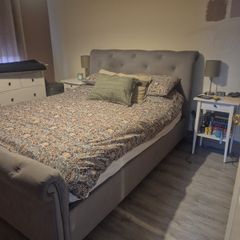 King size bed