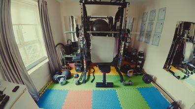 Functional tainer at home gym equipment