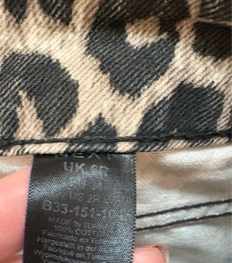 Leopard jeans