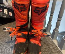 motocross boots