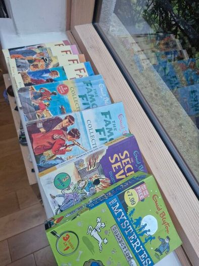Enid Blyton Books - Secret Seven, Famous Five