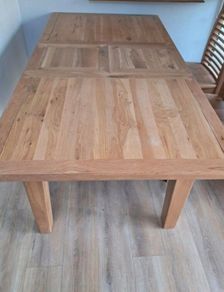 Solid Oak Extendable Dining Table