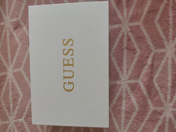 Guess sneakers unisex white