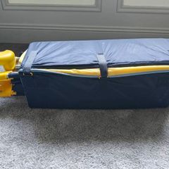 travel cot