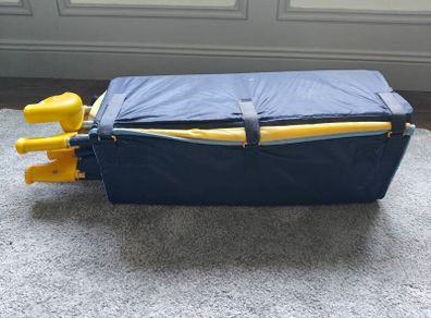 travel cot