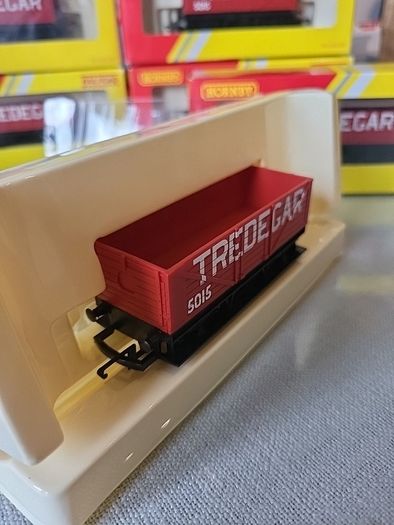 hornby tredegar wagons