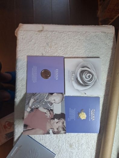 Diana memorial 5 pound coin.