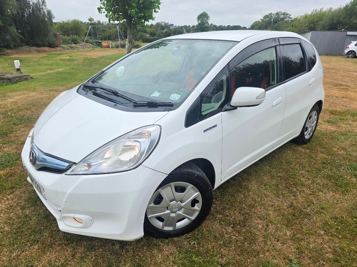 2012 Honda Fit Hybrid Automatic 1 owner NCT 12/26