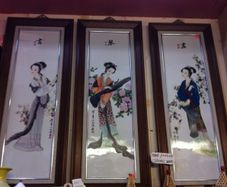 Hand painting in colorful ceramic pictures