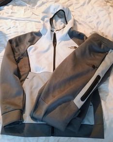 The North Face Mens tracksuit