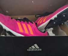 Running Spikes (UK: 2.5)
