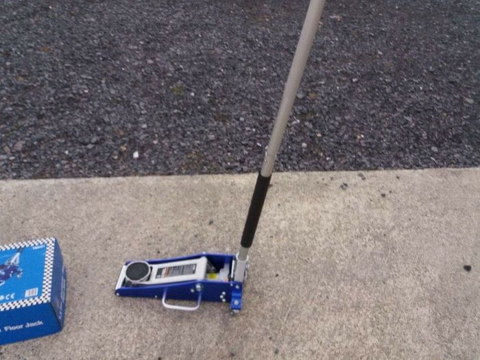 Tm Us Alloy Race Jack 1.5tonne