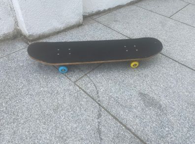 Skateboard