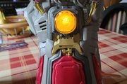 Hasbro Marvel Avengers Silver Infinity Gauntlet Fist Electronic Light and Sound