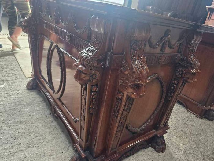 Thomas Chippendale Lions Head Carved Twin Pedestal Partner Desk