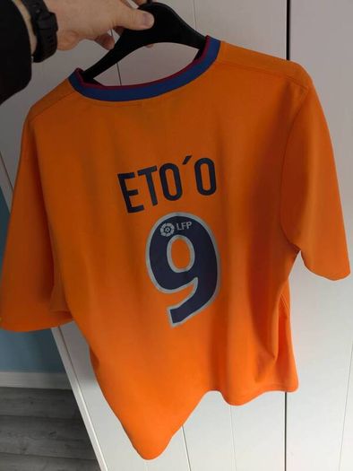 Barcelona 2006 Away Kit - Eto'o 9 - Size L.