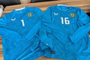 Rare ireland soccer goal keeper team issued adult med