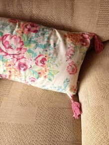 Artistic Accents Cushion