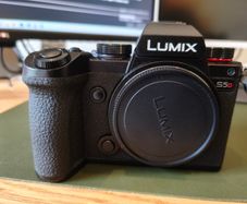 Panasonic Lumix S5D