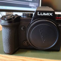 Panasonic Lumix S5D