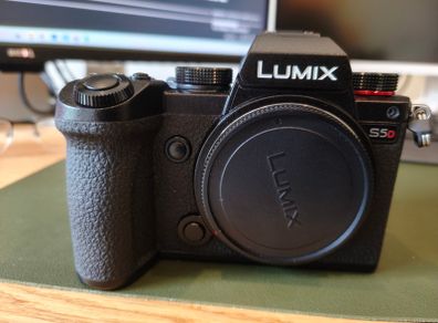 Panasonic Lumix S5D