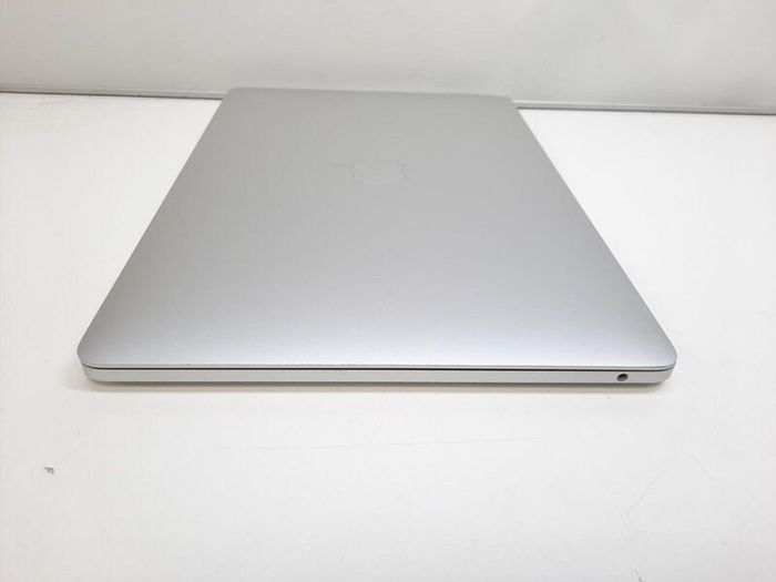 2017 Apple Macbook Pro 13" I5 Cpu 2.30ghz 8gb Ram 128gb Ssd