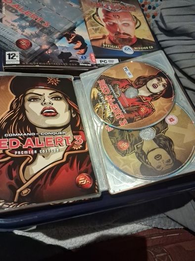 pc bundle red alert 3 steel book