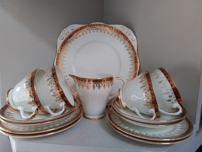 Royal Grafton Part Teaset Regal