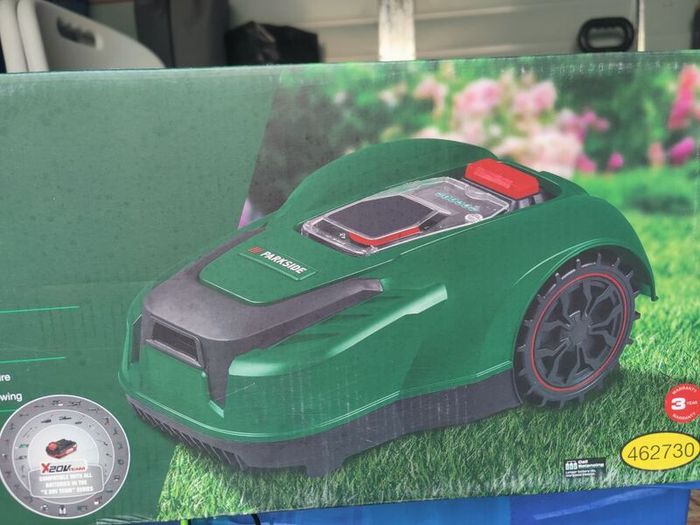 Robot lawnmower