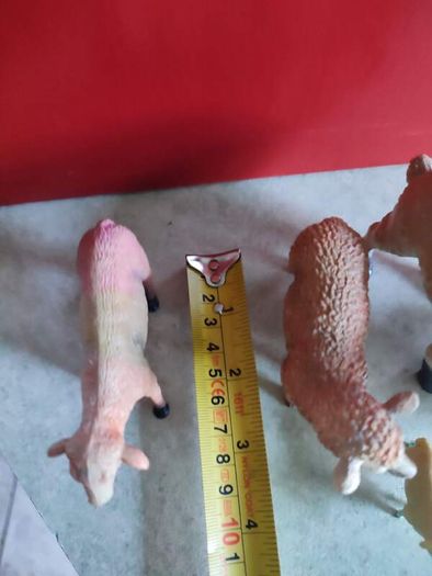 Lot Of 5 Cheaps Miniature Small Hard Plastic Farm Animals Toys.