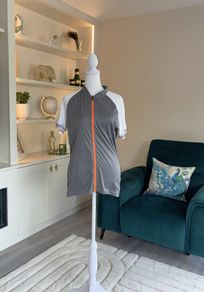 Reduced Ladies Grey Crane Cycle Jersey Size UK 8-10 / EU 36-38