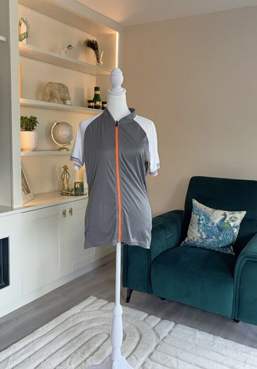 Reduced Ladies Grey Crane Cycle Jersey Size UK 8-10 / EU 36-38