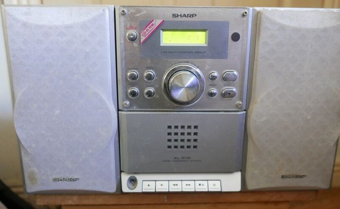 Sharpes Mini Stereo With Twin Speakers " Works Well "