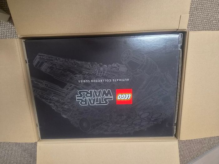 Lego 75192 UCS Millennium Falcon