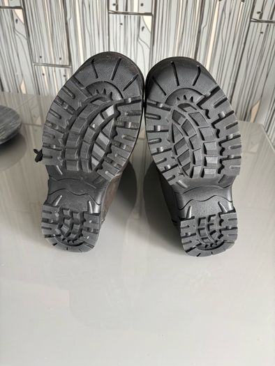 Course adventure boots size 9 uk