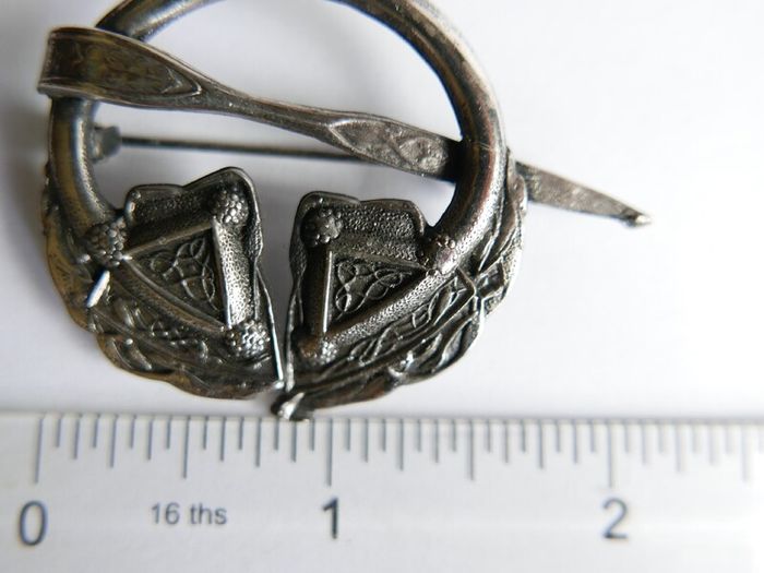 Vintage Brooch