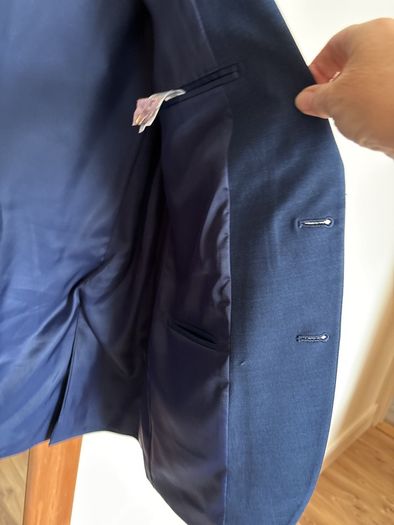 Men's suit